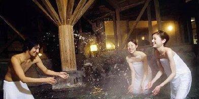 各国奇异风俗, 日本的奇葩, 可以裸身相亲