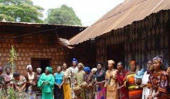 各国奇异风俗, 日本的奇葩, 可以裸身相亲