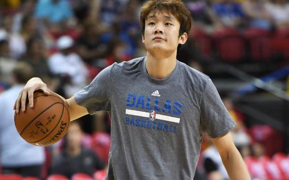 无情!丁彦雨航为进NBA果断抛弃女友,女友一句话心酸回应!