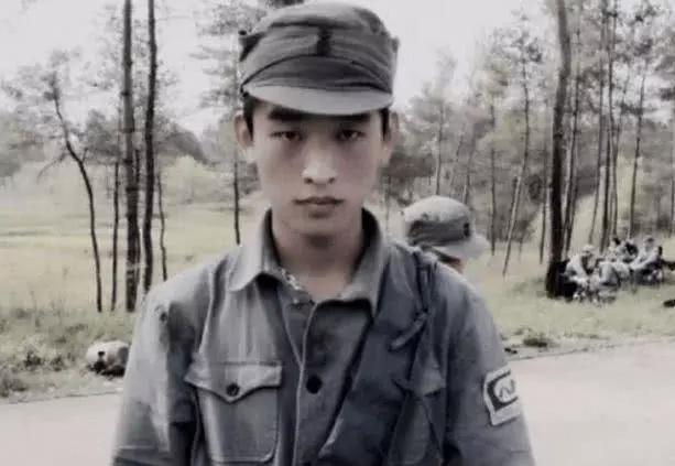 他年仅23岁,却是横店“龙套王”,4年拍5百多部戏依旧没走红