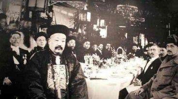 他一生都想光复大清,大清灭亡后,他还为“溥仪”打下十余座城