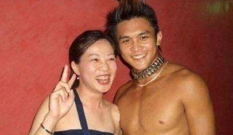 她曾重庆风云人物，16个情人伺候她，生活奢靡