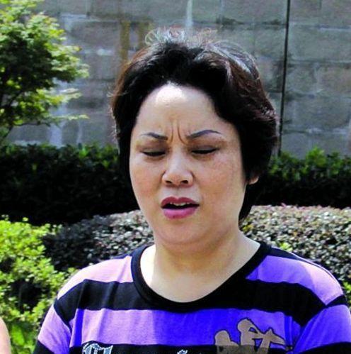 她曾重庆风云人物，16个情人伺候她，生活奢靡