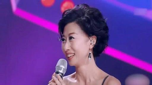 结婚21年,叶倩文至今无子,林子祥却把她宠成了公主