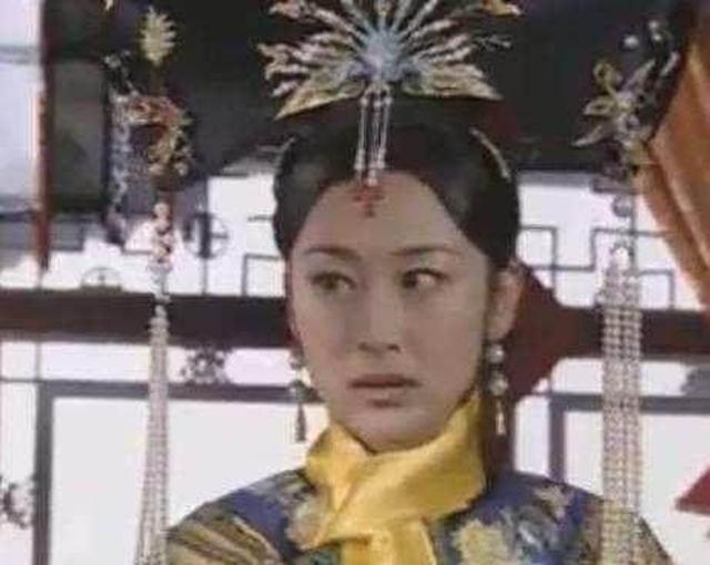 她幼年入宫,31岁嫁康熙为妃,无儿无女却长寿,活到乾隆年间