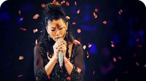 他们差13岁,师徒变夫妻,结婚21年恩爱如初,老婆依然迷人!