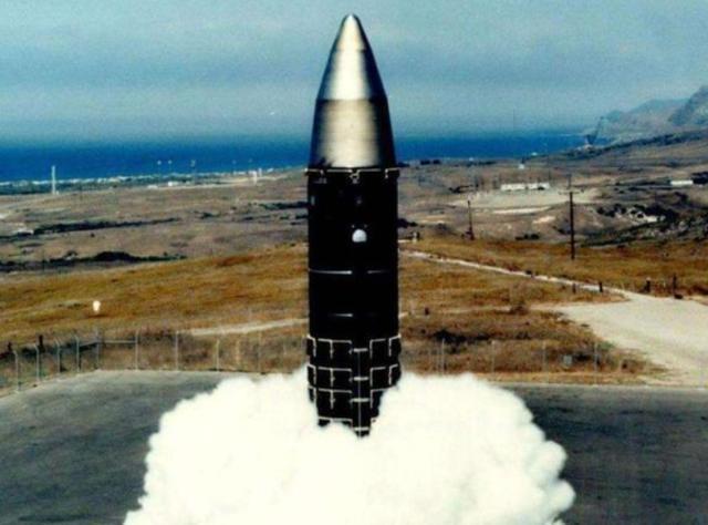 他替美国造出核武器，取得美国永久国籍，如今希望回中国养老