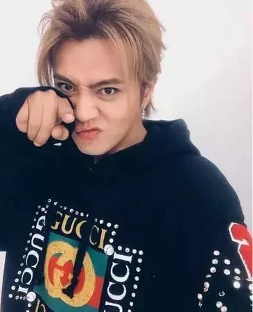 罗志祥率百人齐舞惊艳开场 ,炸燃舞蹈震撼跨年舞台