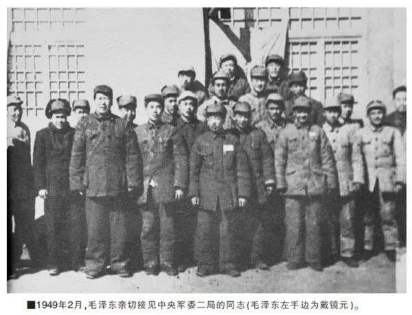 他表现出色,十七岁担任师级干部,二十二岁出任纵队司令