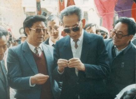 他1940年出生，从19岁当选副国级至今58年，依然是副国级