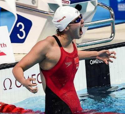 傅园慧的家庭条件被曝光,父亲常年不工作也有能力养活女儿!