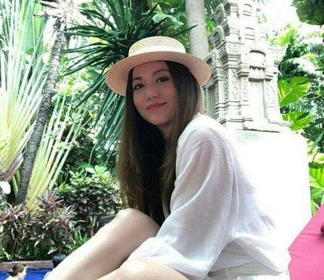 他们是丁克夫妻,结婚5年仍不生孩子,46岁和56岁老公看着像父女