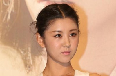 ​她20年零绯闻，为了老公从不接吻戏，今35岁依旧宛如少女