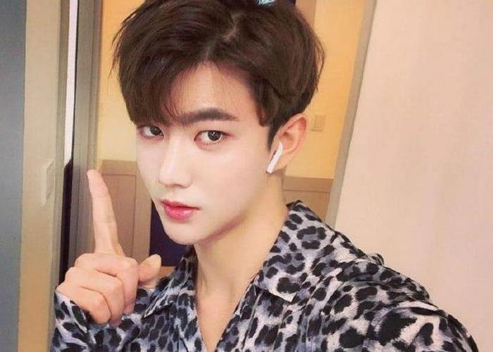 她曾主演色即是空,42岁嫁小18岁中国网红,今一家三口超幸福