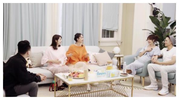 麦迪娜外甥女成“小毒舌”?说姜潮丑还自曝小名:撞迪丽热巴?