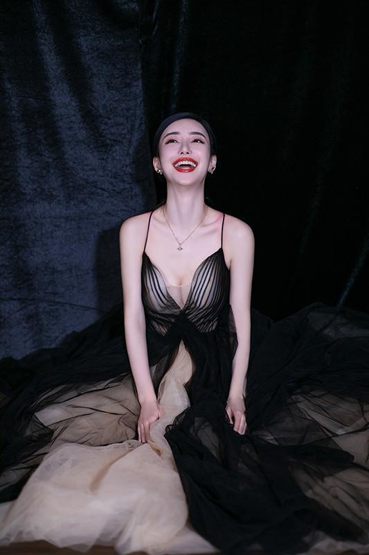 她的名字与刘亦菲只差一个字, 经常被认错, 网友: 她更性感啊!