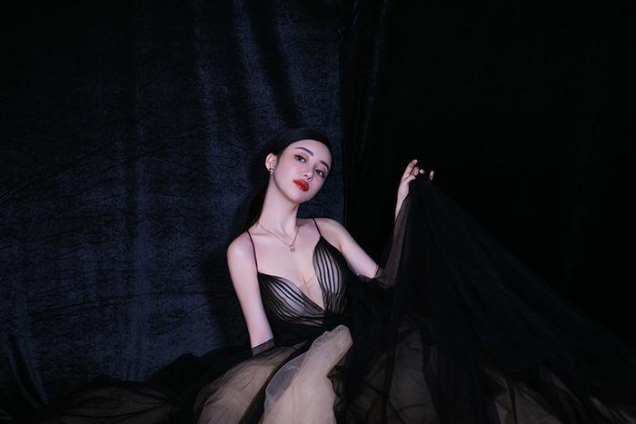 她的名字与刘亦菲只差一个字, 经常被认错, 网友: 她更性感啊!