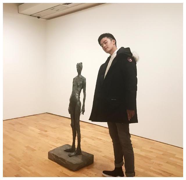 当年《快乐星球》里的艾克你还记得吗？如今长大，帅到认不出！