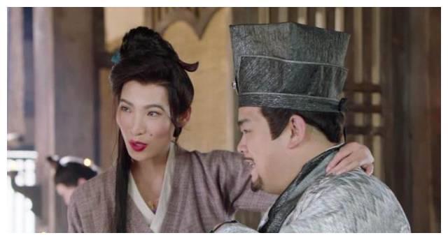 她在《破冰行动》中没有一句台词，演技秒杀男女主角，背景不简单