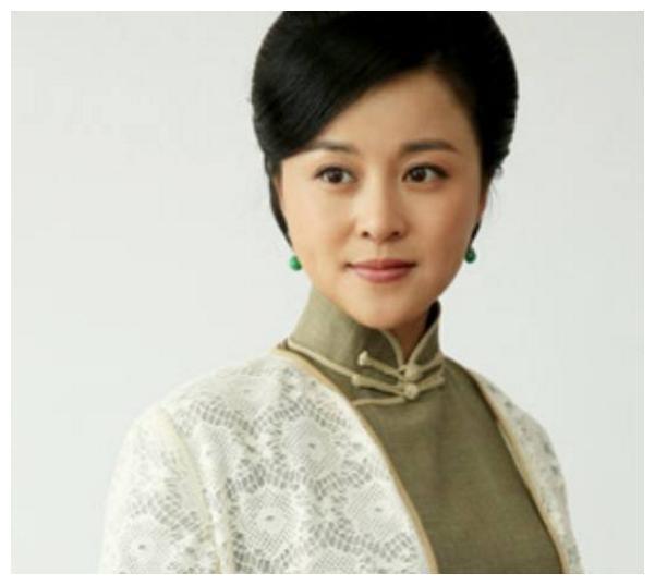 他俩原来是夫妻,一个演恶人,一个演美人!