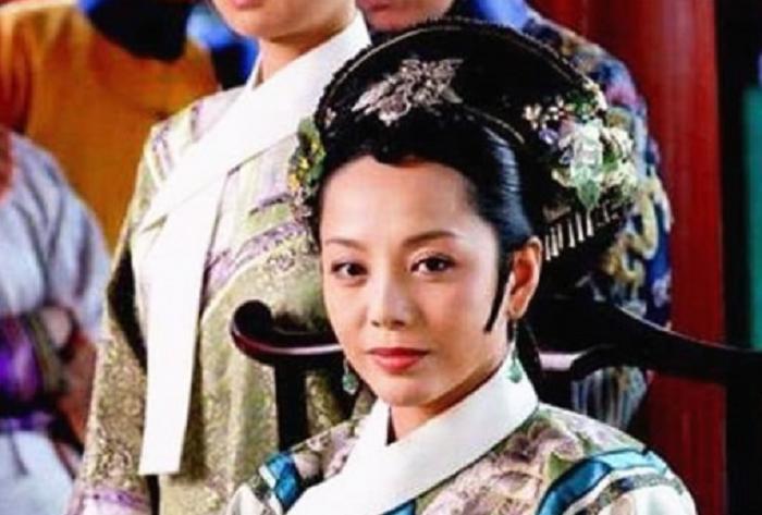 曾是雍正的宠妃，却被冷落去世7年后才被发现，乾隆怒斥官员糊涂