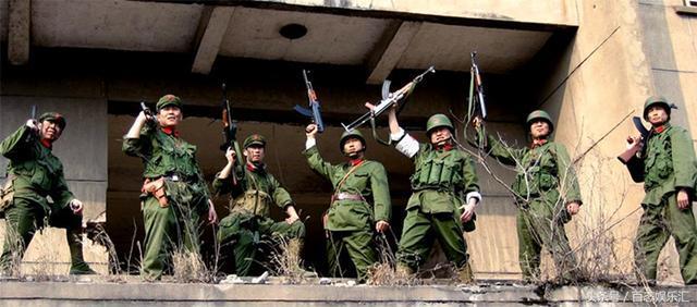 越战中他是战斗英雄，战地记者拍下他唯一照片却在押送战俘时牺牲