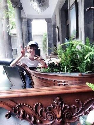 论炫富我就服郭敬明,郭敬明新豪宅曝光,网友:浴缸大得像游泳池