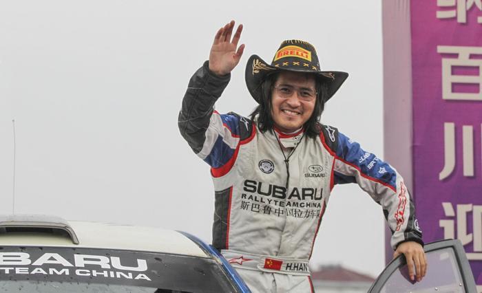 失控奔驰车主开微博自称神车手,韩寒质疑事件的真实性