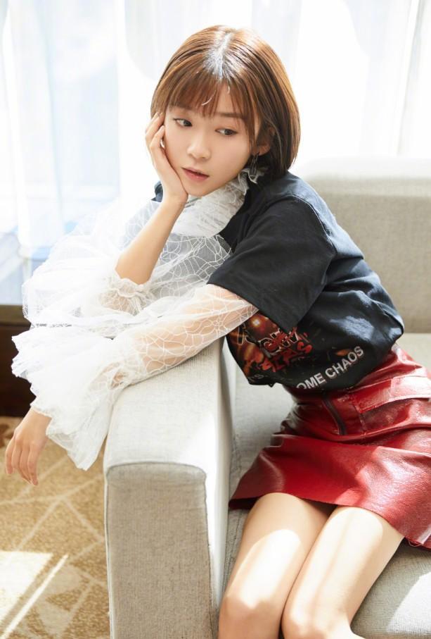 曾是《爱格》的模特,如今在演艺圈风生水起,25岁满屏少女感!