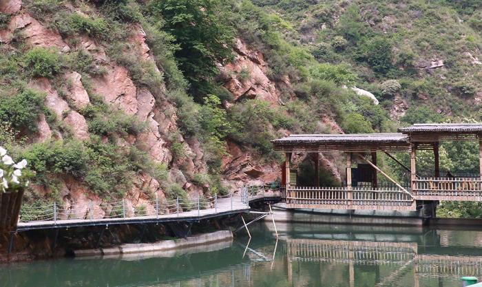 漫山漫水慢生活！漫山·花溪谷用姹紫嫣红迎接贵宾的到来