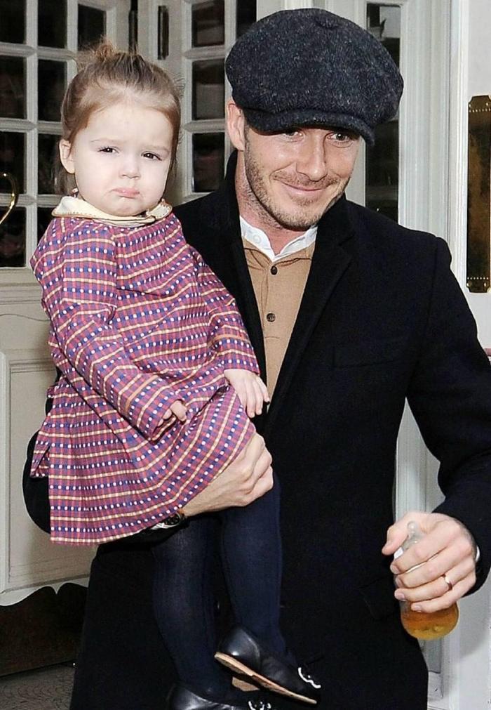 投胎界的小小扛把子! 小七曾经在小贝的怀中惊艳了世界