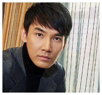 青春斗大结局：钱贝贝答应周丹墨求婚，沈严说4字，贝贝瞬间泪崩