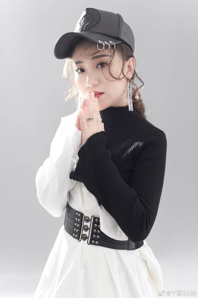 丫蛋儿回应离婚传闻，网友爆料：王金龙实为出轨！