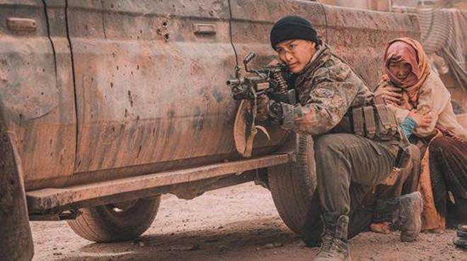 中国海军特种兵也门撤侨, 根据真实事件改编, 不比《战狼》差!