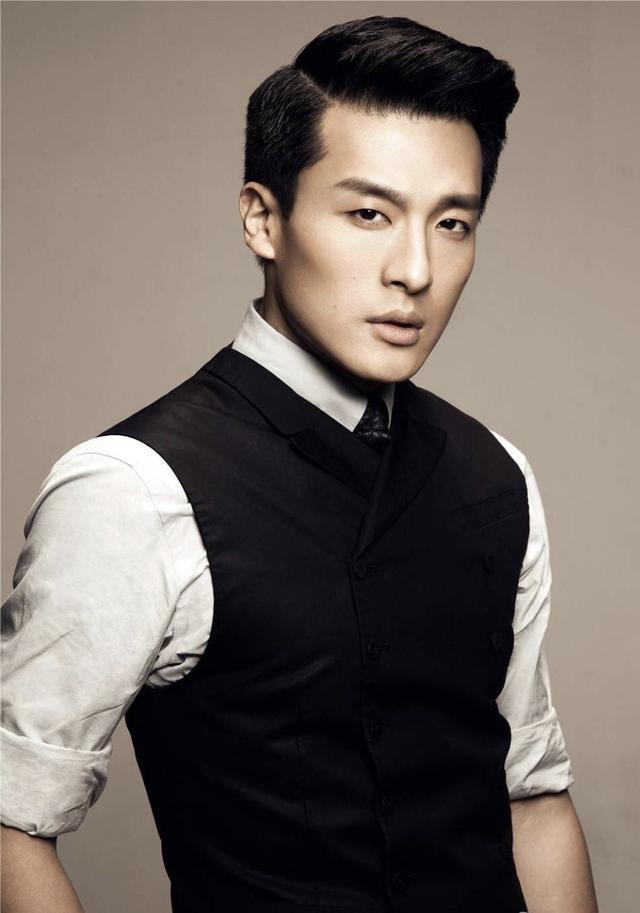 看到唐人签约的艺人,你就知道不只是胡歌和林更新长得像了