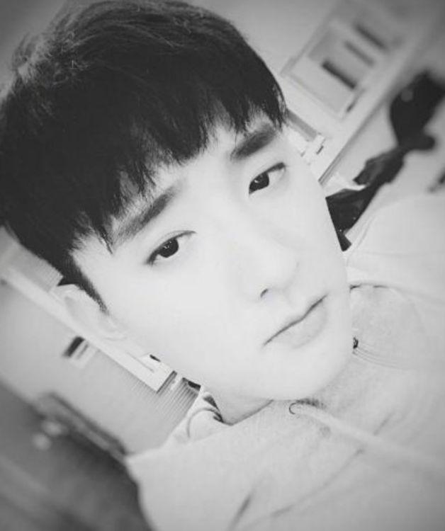 于小彤海陆相差十岁的姐弟恋早已结束，当年当街热吻也是很甜了