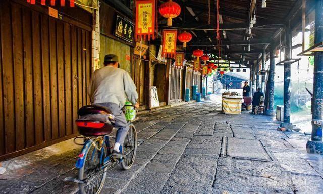 浙江绍兴安昌古镇，如画的水乡风光古朴安静的师爷故里
