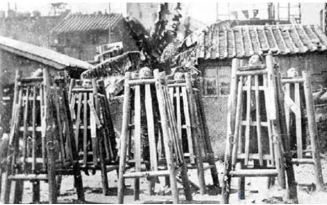 清末老照片：八国联军街头搂少女，酷刑下无人能坚持3小时