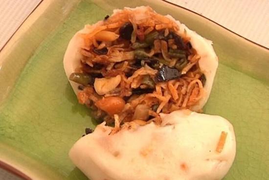 月饼界又出新网红! 广西新出螺蛳粉月饼, 你吃过吗?