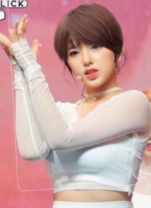 惹火的身材,宇宙少女C位女神,程潇短发太美腻!