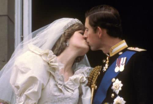 查尔斯曾想复合，而戴安娜去意已决，自己犯下的错就要自己承担