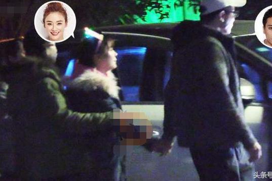 袁姗姗生日刘烨作陪喝到懵, 一路想牵手被无情拒绝，太尴尬