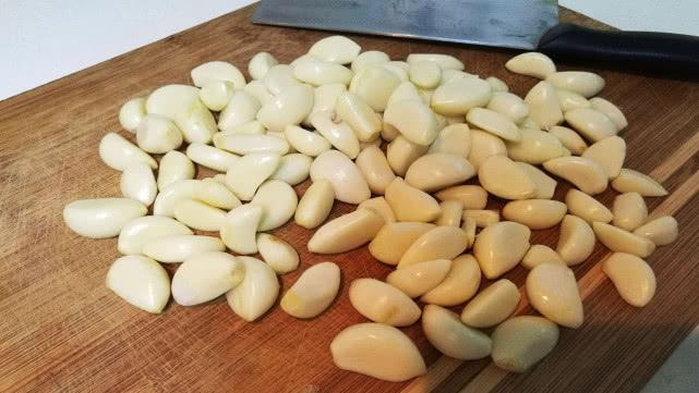 鲢鳙饵料自制教程来袭，感兴趣的看看吧