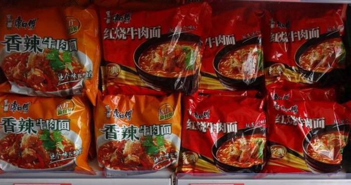 这款方便面曾经火过康师傅，如今即将退出市场，再见，青春！