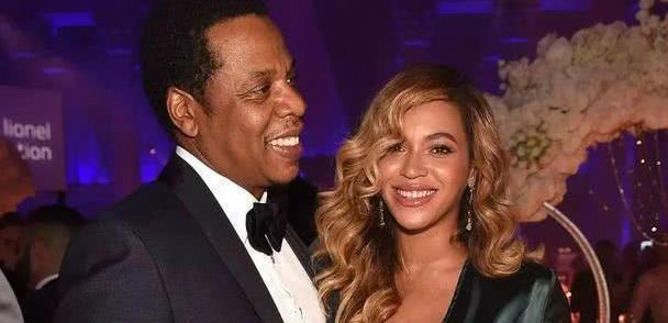 碧昂丝带7岁女儿走红毯，俏皮可爱，网友，下一个小天后