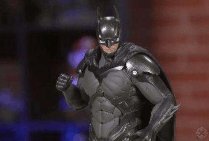 蝙蝠侠走了！亚当·韦斯特因病去世，曾是007候选人！