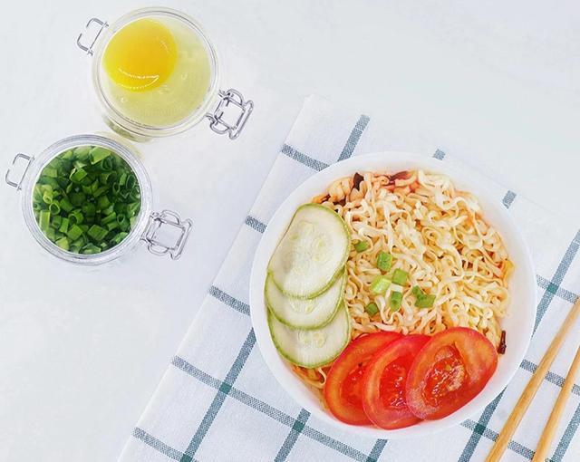 小米又来搅局,5元“泡面”来了,“颠覆”传统行业?