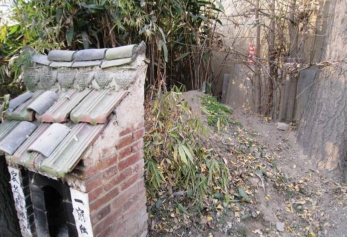 终南山下的活死人墓: 地宫确有, 只因一个原因尘封至今未开