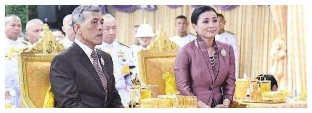 母爱如山，拉玛十世几任前妻皆未走出他的阴影，隐忍只为子女未来