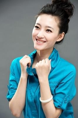 “素颜女神”王丽坤被爆整容，网友却为她喊冤，美人有心不在计啊